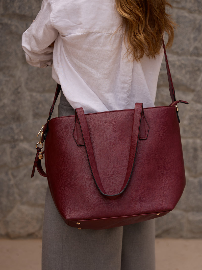 LAPTOP TOTE | Burgundy Lifestyle